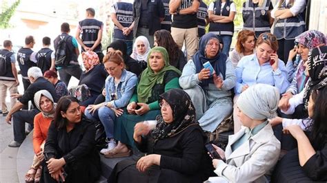 A­v­r­u­p­a­,­ ­D­i­y­a­r­b­a­k­ı­r­ ­A­n­n­e­l­e­r­i­n­i­ ­g­ö­r­m­e­z­d­e­n­ ­g­e­l­i­y­o­r­